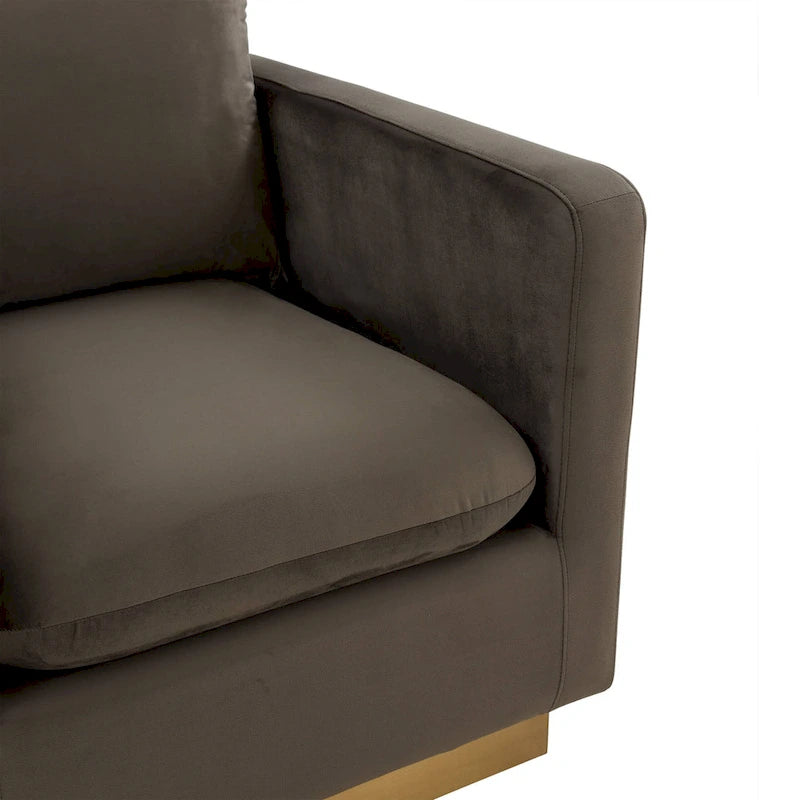 Nervo Velvet Modern Single Seater Sofa, poltrona accentata con base quadrata in acciaio inossidabile dorato per soggiorno e camera da letto - 32.67