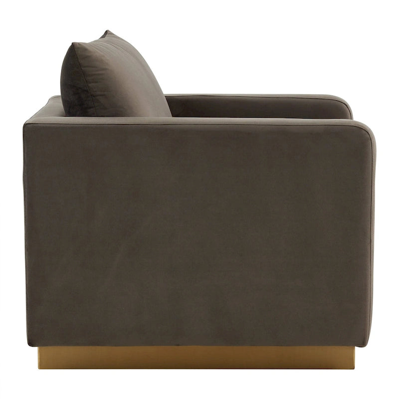 Nervo Velvet Modern Single Seater Sofa, poltrona accentata con base quadrata in acciaio inossidabile dorato per soggiorno e camera da letto - 32.67