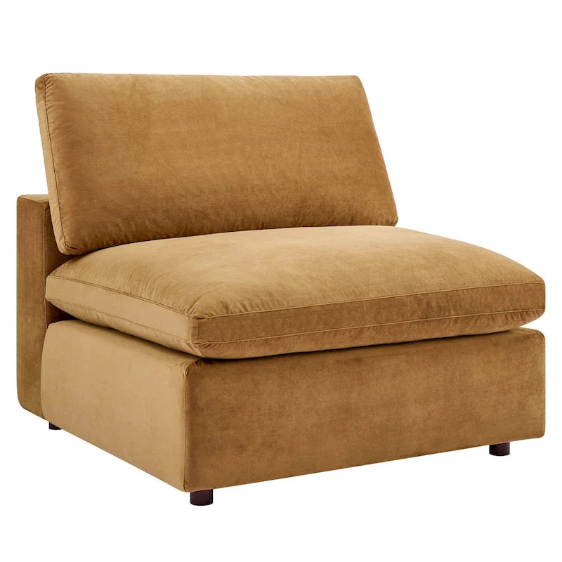 Commix überfülltes 4-Sitzer-Sofa aus Performance-Samt mit Daunenfüllung