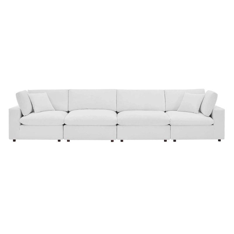 Commix überfülltes 4-Sitzer-Sofa aus Performance-Samt mit Daunenfüllung