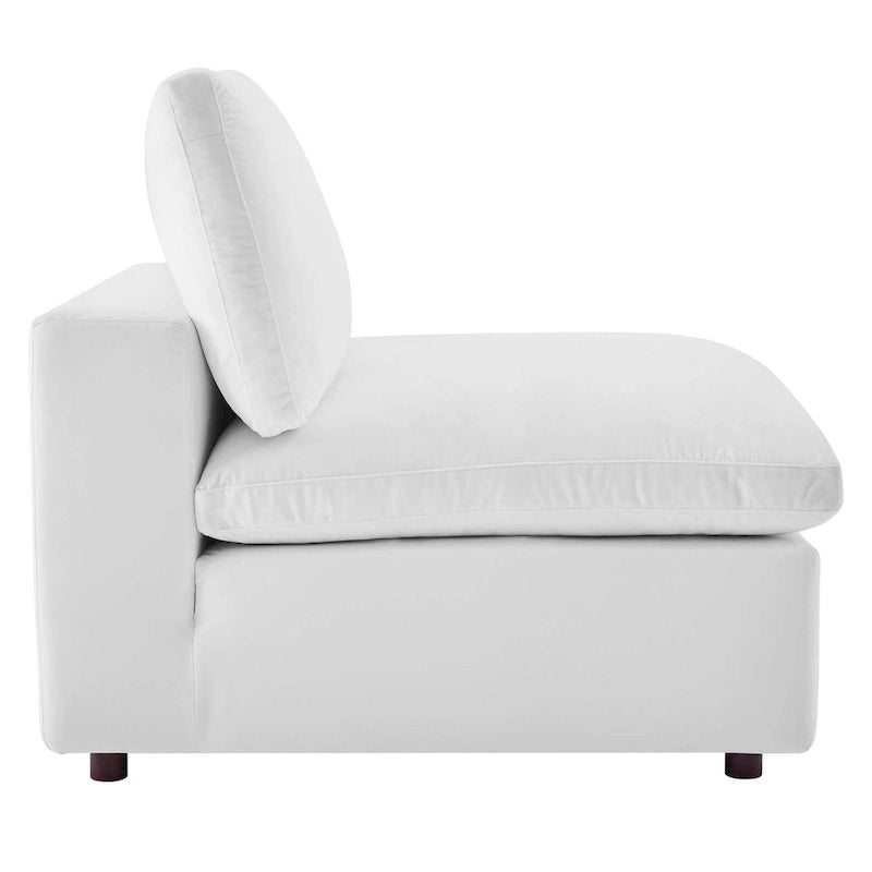 Commix überfülltes 4-Sitzer-Sofa aus Performance-Samt mit Daunenfüllung