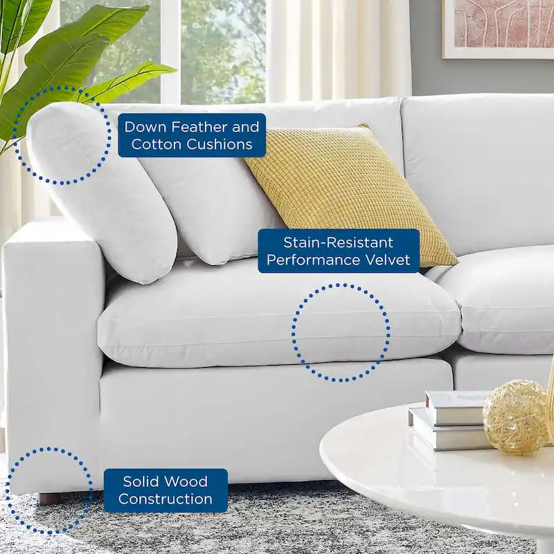 Commix überfülltes 4-Sitzer-Sofa aus Performance-Samt mit Daunenfüllung