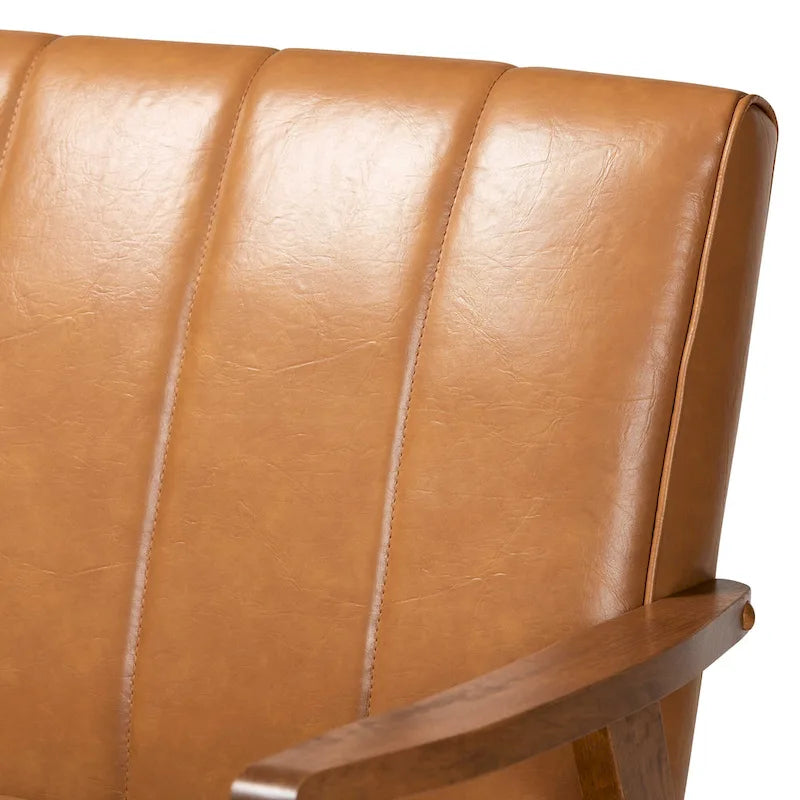 Divano Nikko Tan in similpelle e legno con finitura noce