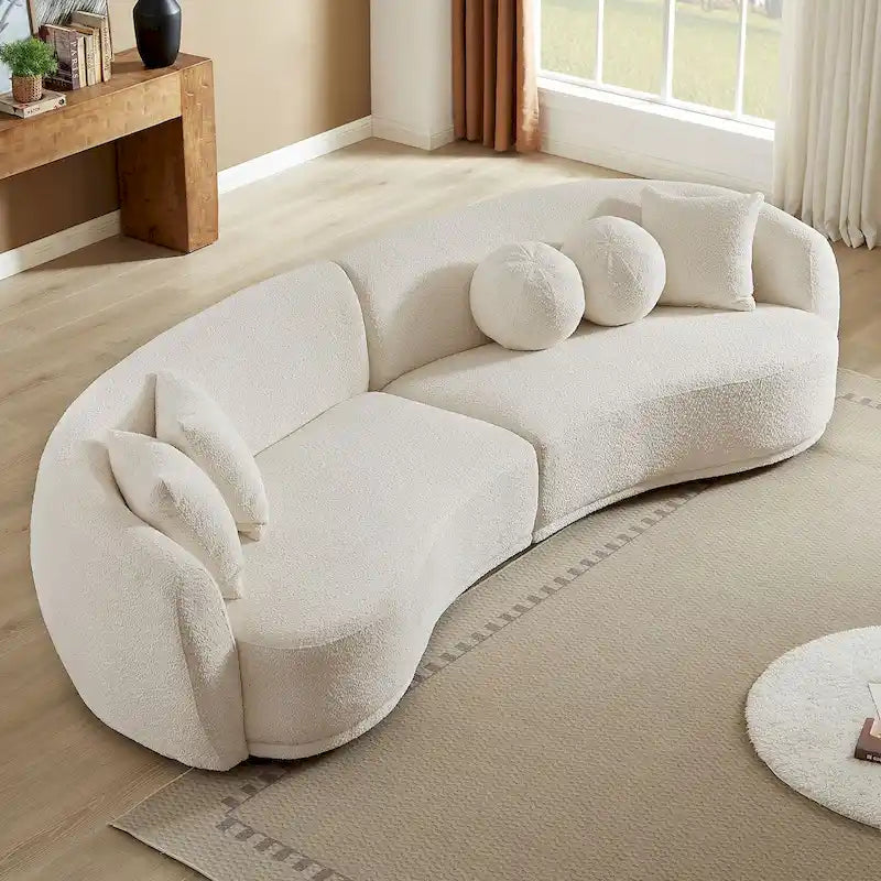 Divano componibile Soft Comfy con rivestimento in tessuto Teddy, seduta profonda e 5 cuscini decorativi