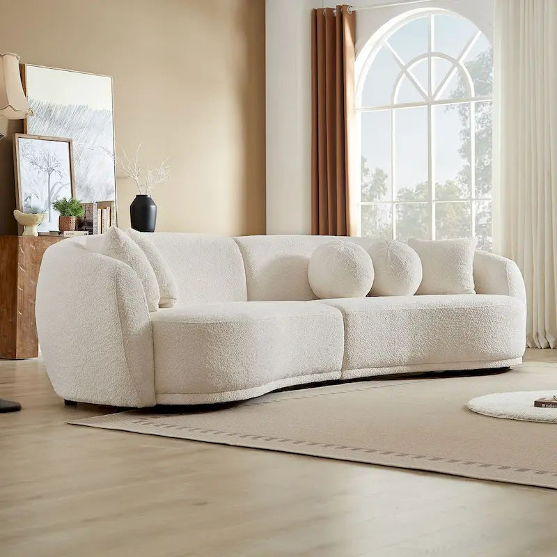 Divano componibile Soft Comfy con rivestimento in tessuto Teddy, seduta profonda e 5 cuscini decorativi